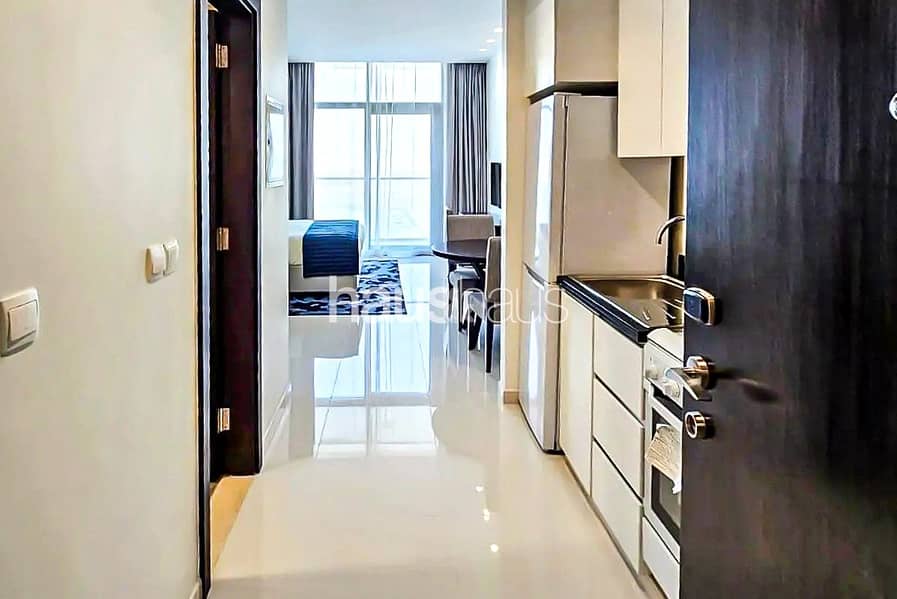 Furnished Studio| 5* amenities| 1 cheque