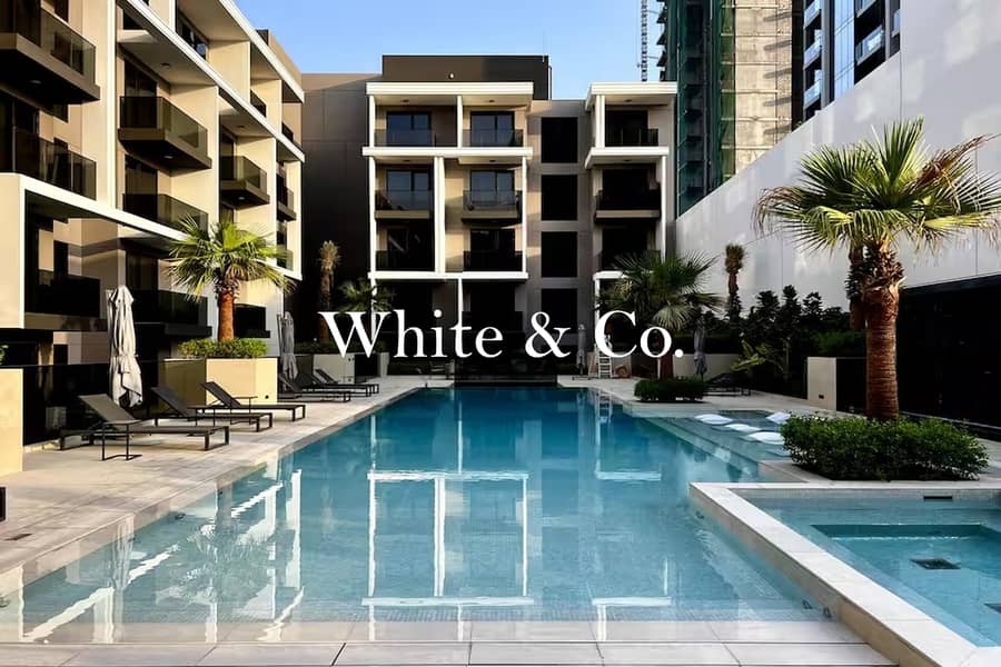 Large Layout | Study Room | Close To Mall Large Layout | Study Room | Close To Mall