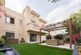 Single Row | Amazing Condition | Large Plot