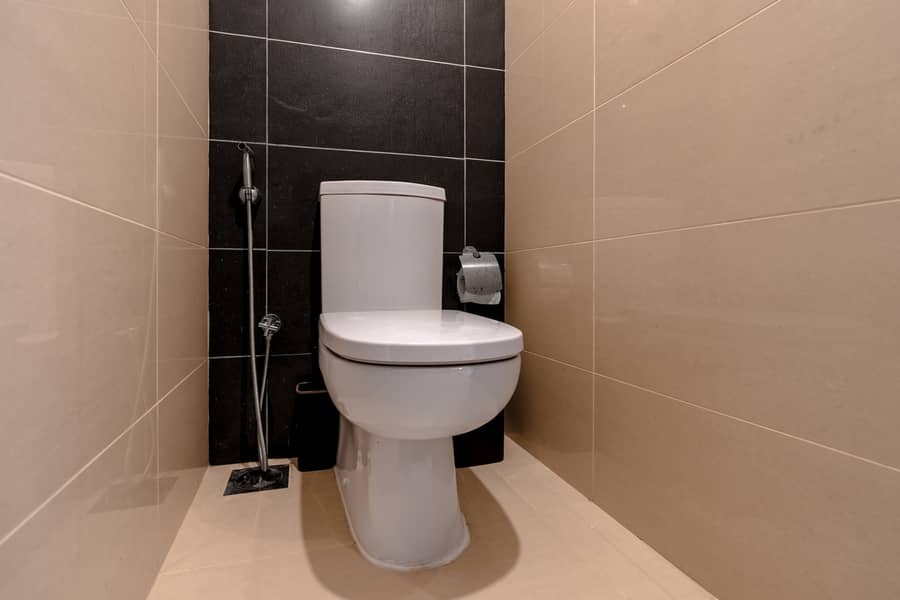 10 1 Bdr Marina Square-7. jpg