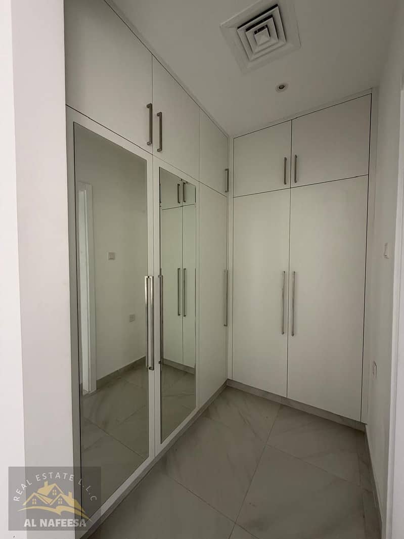 24 a4bd4f21-0ede-4720-b508-de8ebd2fed9e. jpg
