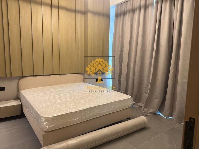 AVAILABLE | LUXURIOUS | BRAND NEW - Image 6
