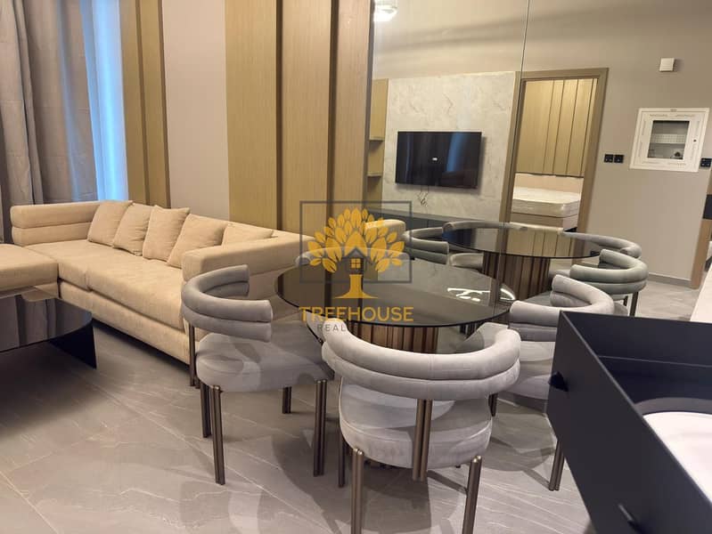 AVAILABLE | LUXURIOUS | BRAND NEW - Image 9