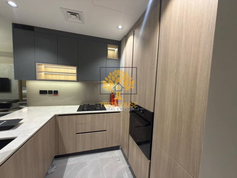 AVAILABLE | LUXURIOUS | BRAND NEW - Image 15