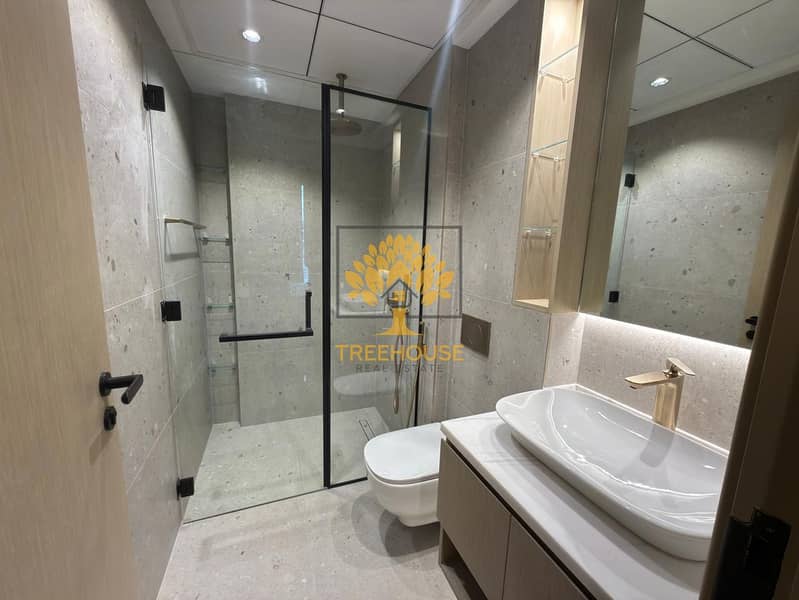 AVAILABLE | LUXURIOUS | BRAND NEW - Image 17