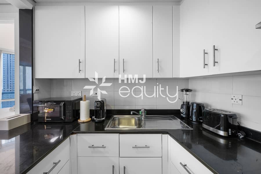 22 R6M23581. jpg
