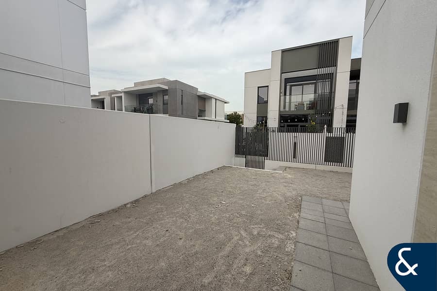 Ruba Four-Bed | Multiple Options | Standalone Ruba Four-Bed | Multiple Options | Standalone