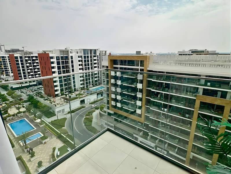 Stunning Cozy Unit | Prestigious Area | Vacant on Transfer Stunning Cozy Unit | Prestigious Area | Vacant on Transfer