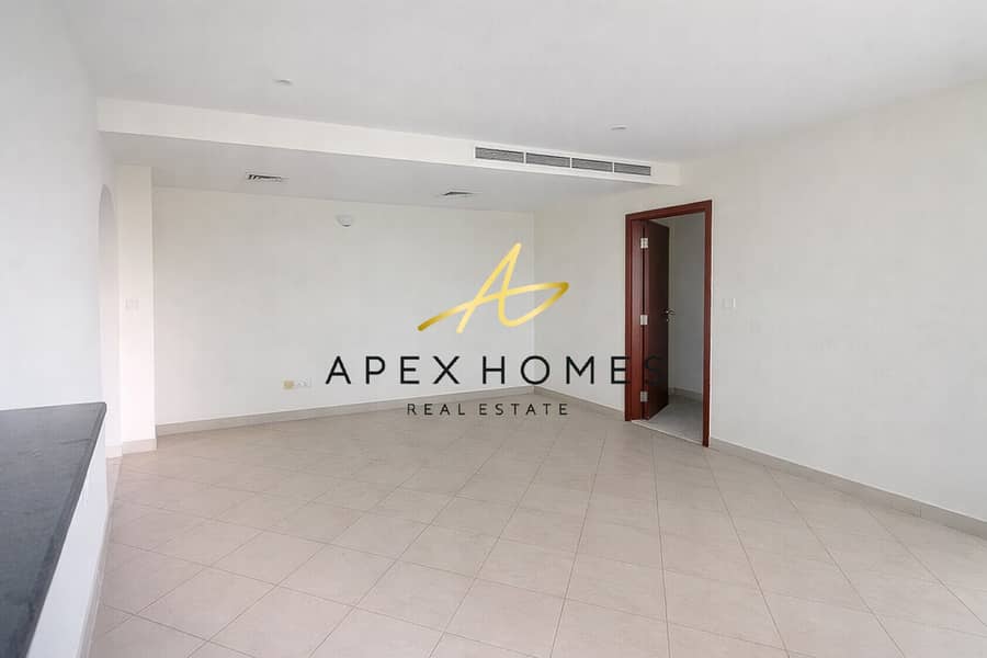 Canal Hub 1 | 1 Bedroom | Community View