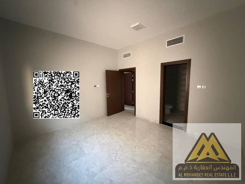 Excellent two-bedroom apartment with a lovely area, thorough cleaning, central air conditioning, and a prime location.