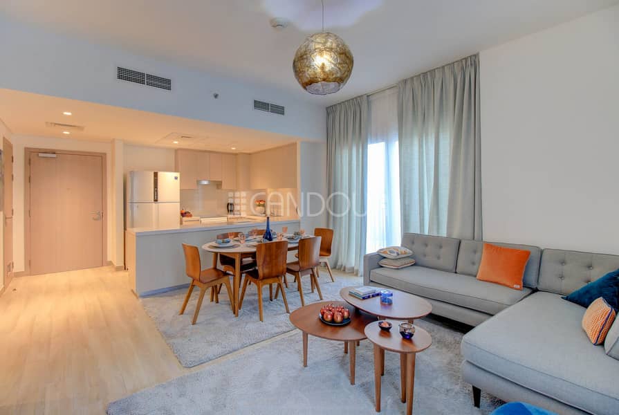 Spacious Living Area | 2 Bed plus maids | Water's Edge