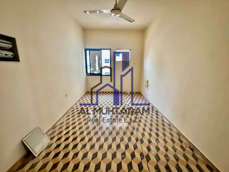 Affordable Spacious 1bhk for Bachelor with Balcony available in Butina