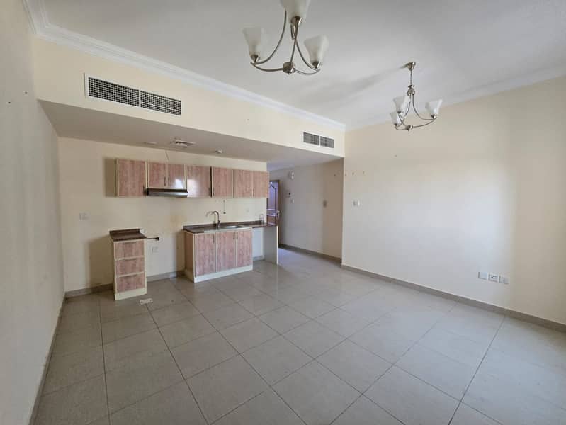 Luxury studio rent 36k 4 cheque payment front of Sahara mall only for family