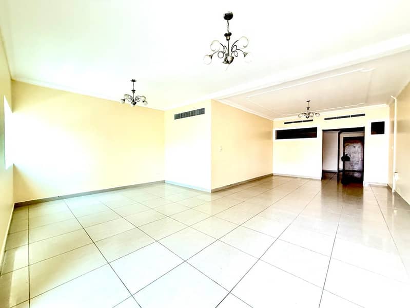 Luxury 3bhk Apt 4 bath+ Maidroom Balcony Wardrobe maintenance free 70k Only for family Prime location