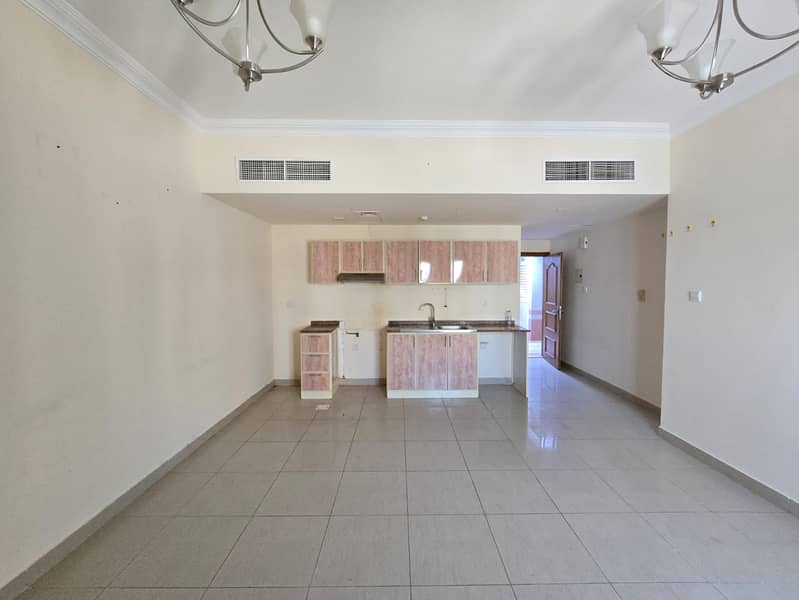 Huge Studio Luxury Apt Wardrobe Dubai border Family Bld 36k Prime location