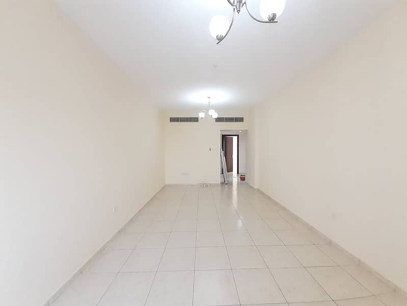 Luxury 3bhk with open view 2 balcony gym pool free rent 61k 4 cheque payment