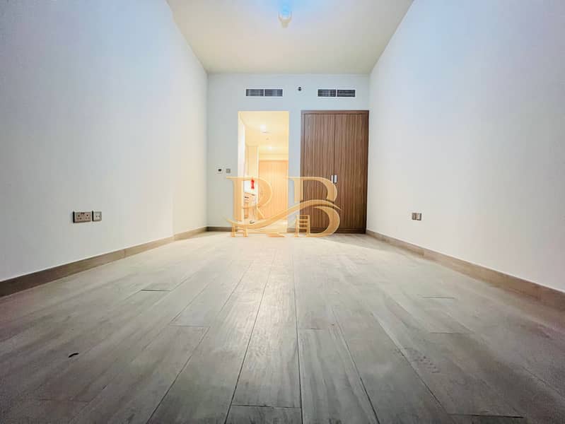 Great Deal || Boulevard View || Spacious Layout || Multiple Units