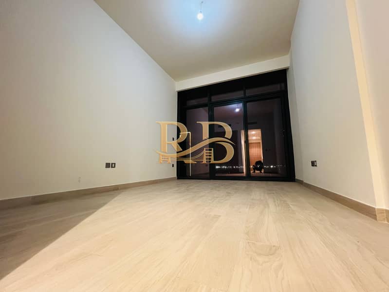 Great Deal || Boulevard View || Spacious Layout || Multiple Units