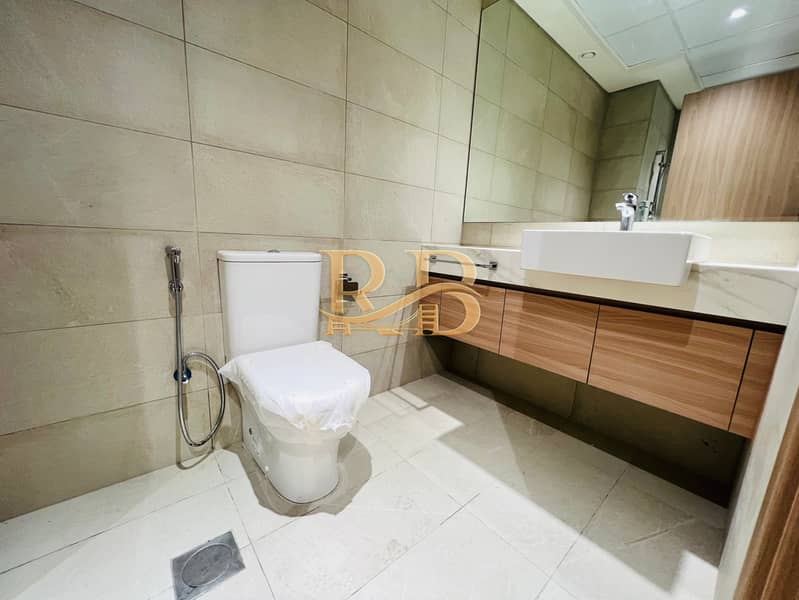 Great Deal || Boulevard View || Spacious Layout || Multiple Units