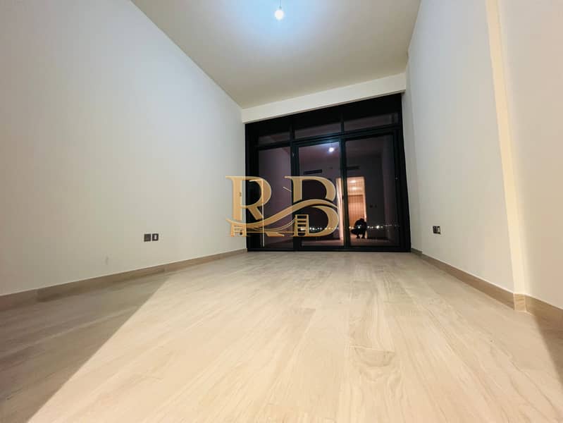 Great Deal || Boulevard View || Spacious Layout || Multiple Units - Image 6