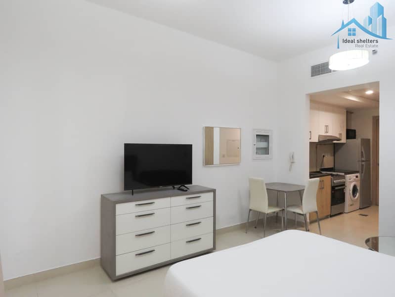 UNFURNISHED_LAST UNIT IN THIS PRICE_WITH BALCONY 44K