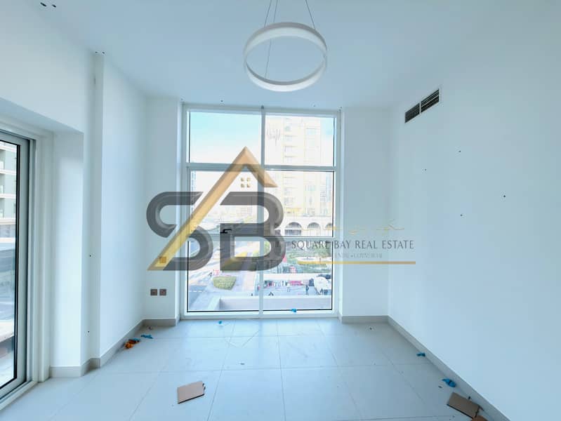 Semi-Furnished 2BHK|Fully Equipped Kitchen|Close to World trade Metro| - Image 10