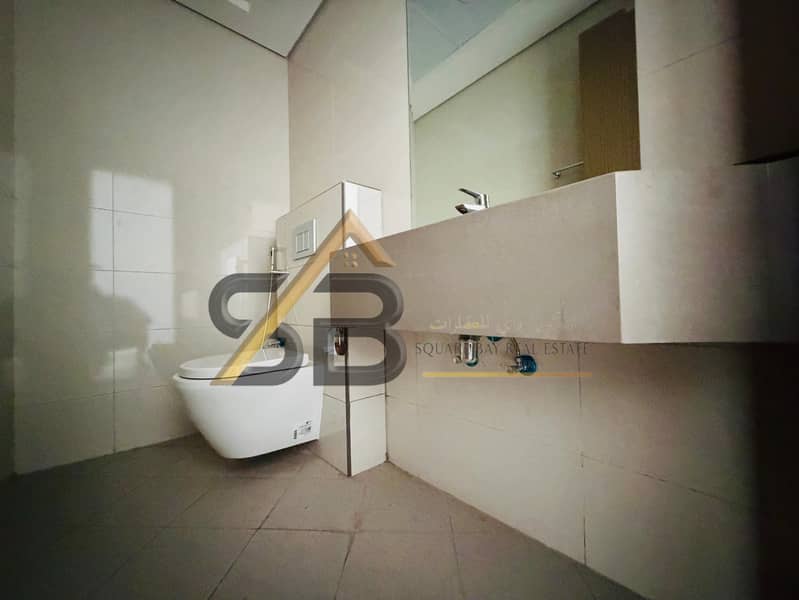 Semi-Furnished 2BHK|Fully Equipped Kitchen|Close to World trade Metro| - Image 12