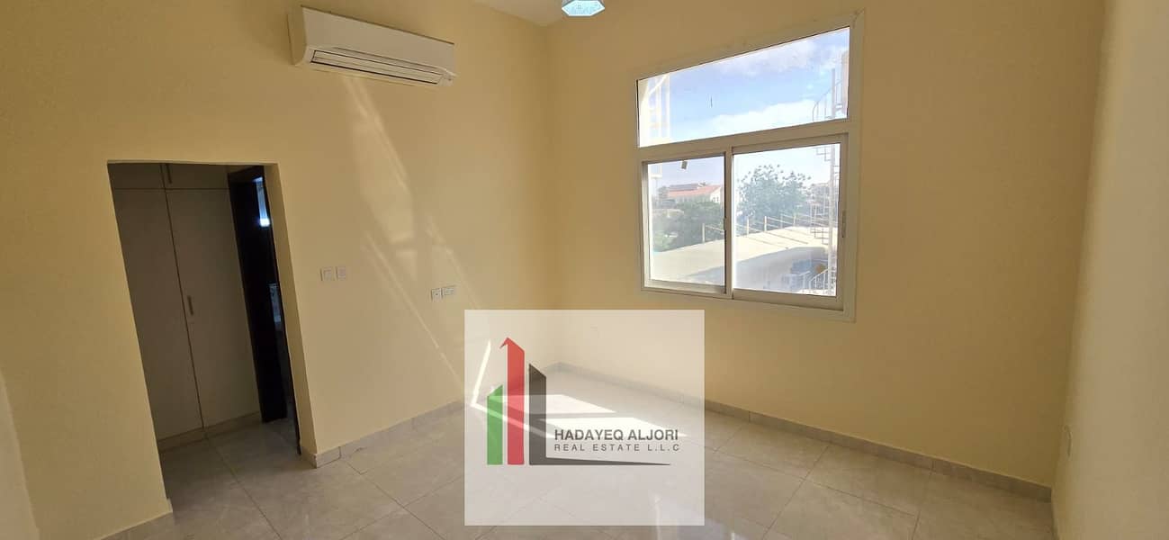 5BR Villa | Al Mizhar 2 | Large Garden & Parking - Image 8