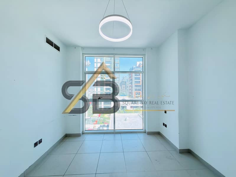 Semi-Furnished 2BHK|Fully Equipped Kitchen|Close to World trade metro| - Image 8