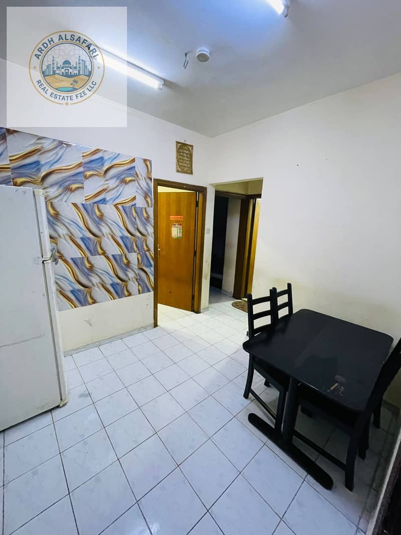 Furniture 2BHK Available In Al BuTina Just only 2800 With OutSewa