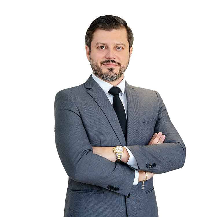 Lazaro Sarris