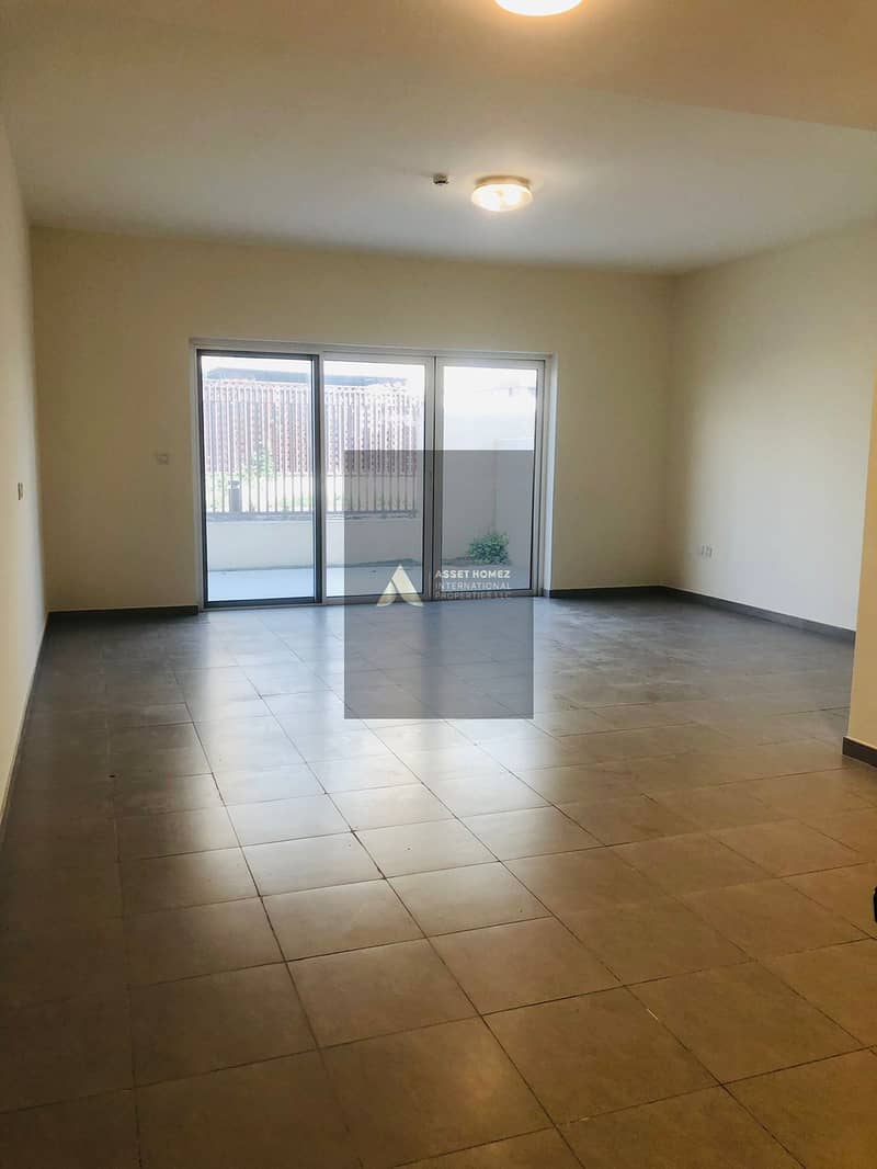 Modern 3 Bed | Spacious Layout | Vacant