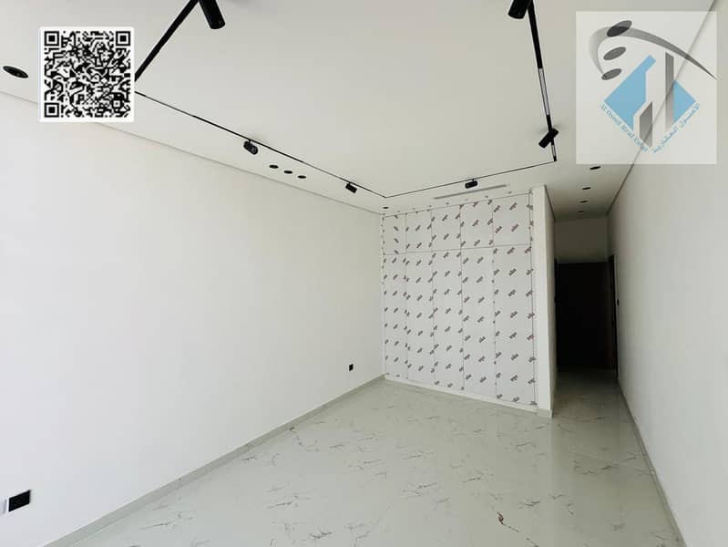 18 f6a4cfd0-98e1-41b2-9ddb-2ee4bcb5d228. jpg