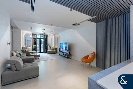 2 Bedroom Flat for Sale in Downtown Dubai, Dubai - Renovated | Study | Garden | Two Beds
