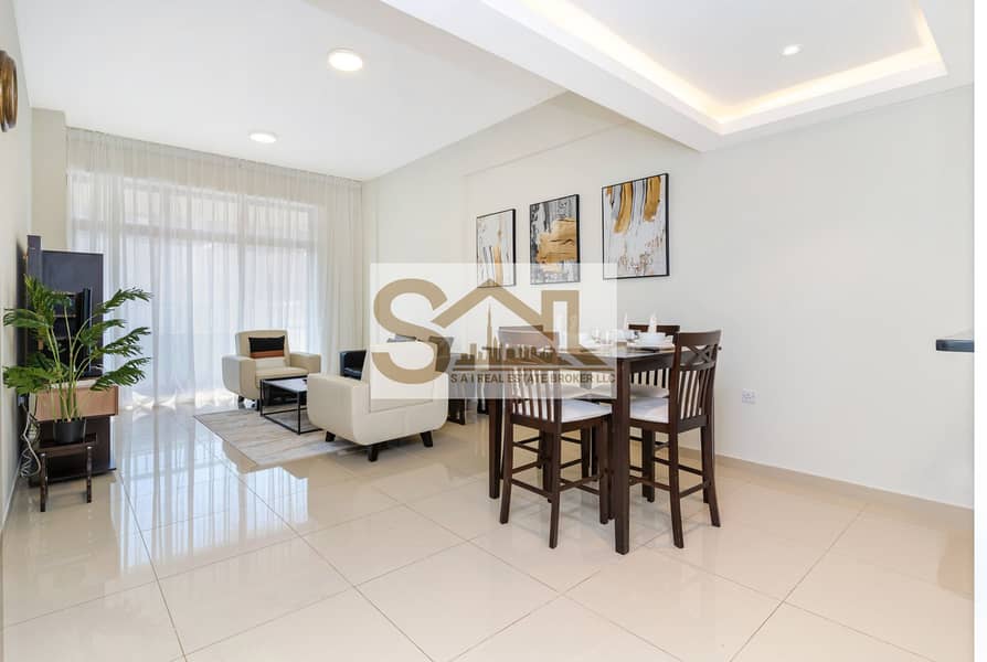 Furnished 1bd+Study community view Close to circle mall