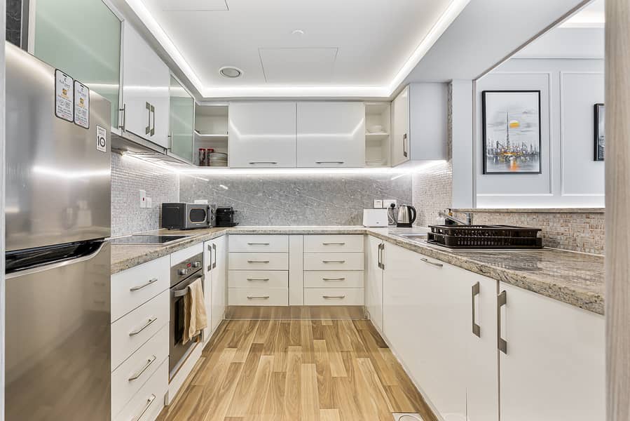 4 Full Kitchen (12). jpeg