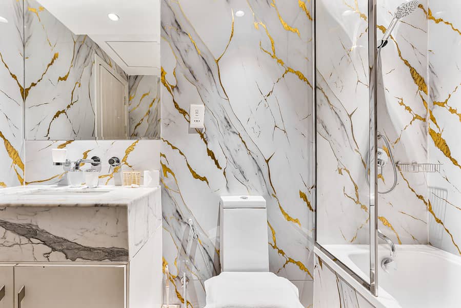 19 Full Bathroom 1 (2). jpeg
