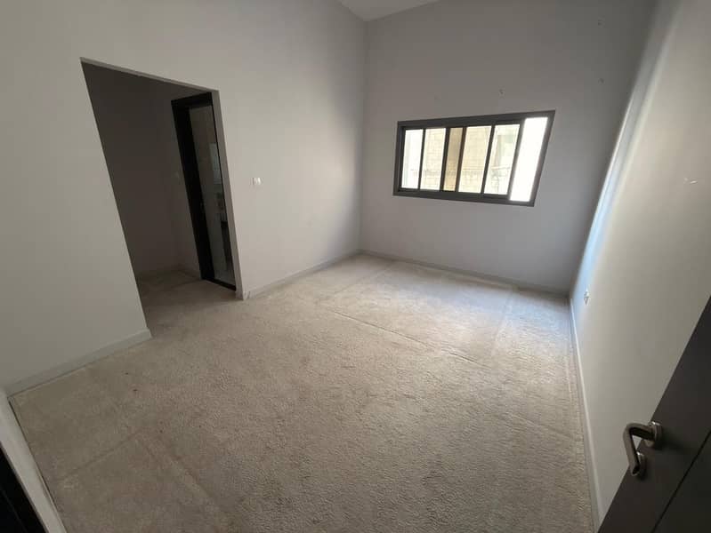 A great opportunity to live in a prime location close to all services and main exits in Al Jurf 3, next to the Chinese market. One bedroom, living roo