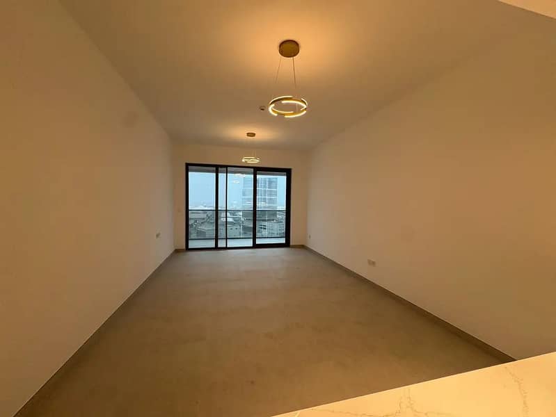 1 Bedroom Apartment | Riva Residence Dubai Maritime City | Marina & Downtown Views | Balcony Access - Image 6