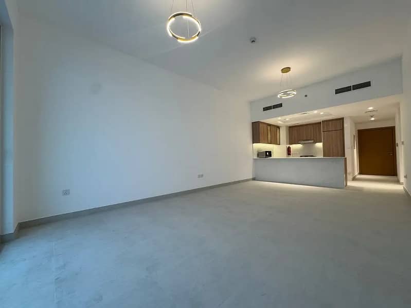 1 Bedroom Apartment | Riva Residence Dubai Maritime City | Marina & Downtown Views | Balcony Access - Image 8