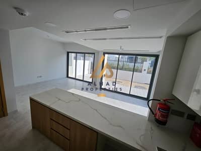 3 Bedroom Townhouse for Rent in Dubailand, Dubai - B2B l Close to amenities l Vacant