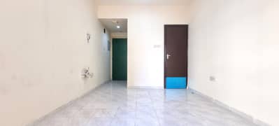 شقة في البراحة،ديرة 27000 درهم - 4536473