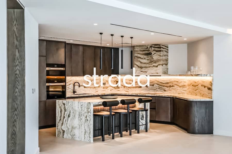 Upgraded | Modern | City View | 5 bed Garden Home - View 3