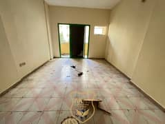 شقة في منطقة الرولة 2 غرف 32000 درهم - 14695595