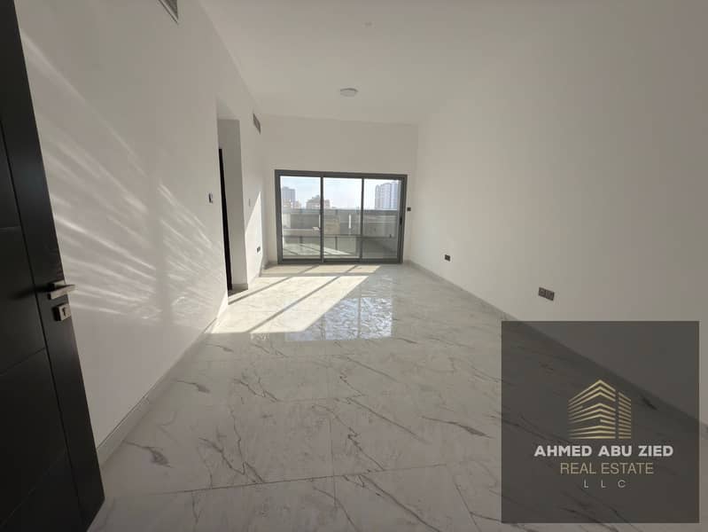 For annual rent: Largest one-bedroom apartment in Al Jurf 3, Ajman - First occupancy - 2 bathrooms - Balcony - Built-in wardrobes