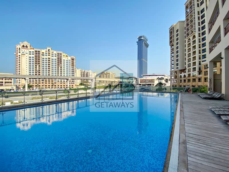 37 swimming-pool. jpg