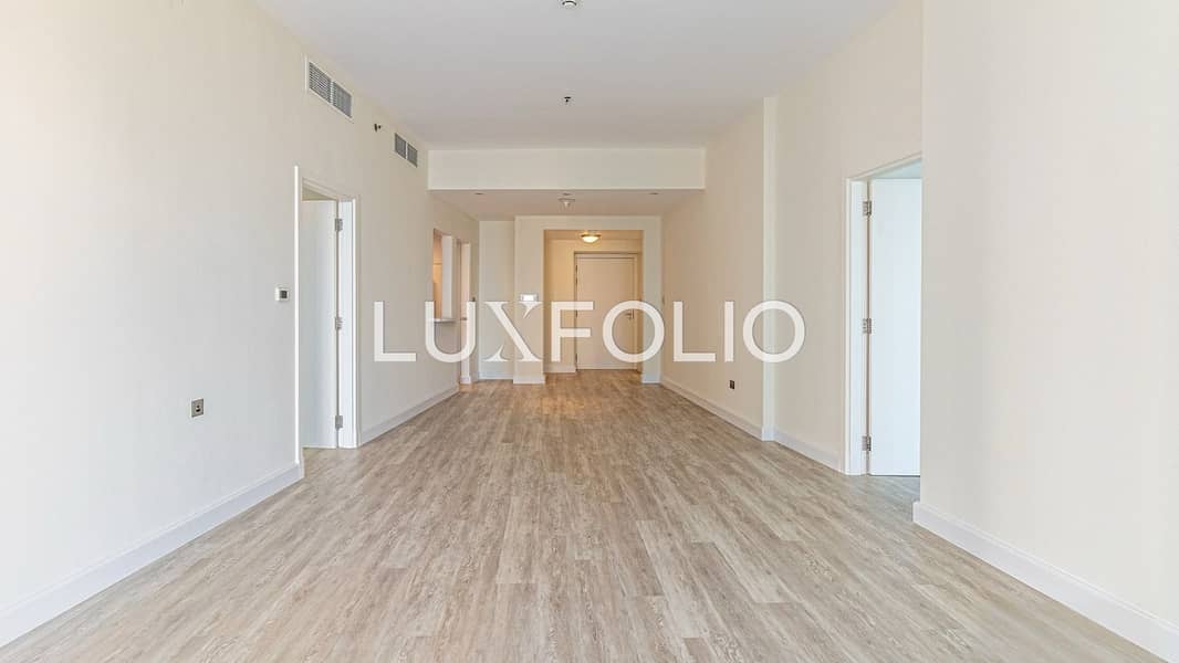 Fully Upgraded · Vacant On Transfer · Spacious — image 3