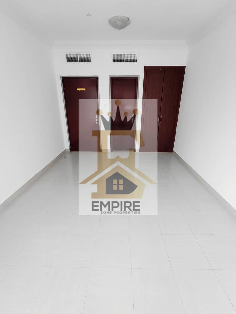 SPACIOUS BRIGHT APPARTMENT//MASTER ROOM NICE WARDROBE// FAMILY BULIDING//FREE GYM & POOLAND KIDS PLAY//EASY CLOSE EXIT TO DUBAI