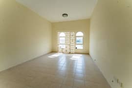 STUDIO + BALCONY | NEXT TO METRO | PRIME LOCAION