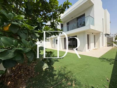 4 Schlafzimmer Villa zum zur Miete in Yas Island, Abu Dhabi - WhatsApp Image 2026-03-31 at 1.58. 34 PM (3). jpeg 4 Schlafzimmer Villa zum zur Miete in Yas Island, Abu Dhabi - WhatsApp Image 2026-03-31 at 1.58. 34 PM (3). jpeg